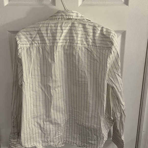 H&M button down T-shirt - Picture 3 of 3